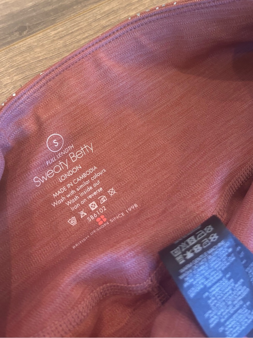 Sweaty Betty All Day Foil 7/8 Leggings Vintage Rose Silver Metallic Size Small - Picture 5 of 7